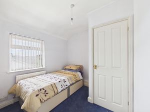 Bedroom- click for photo gallery